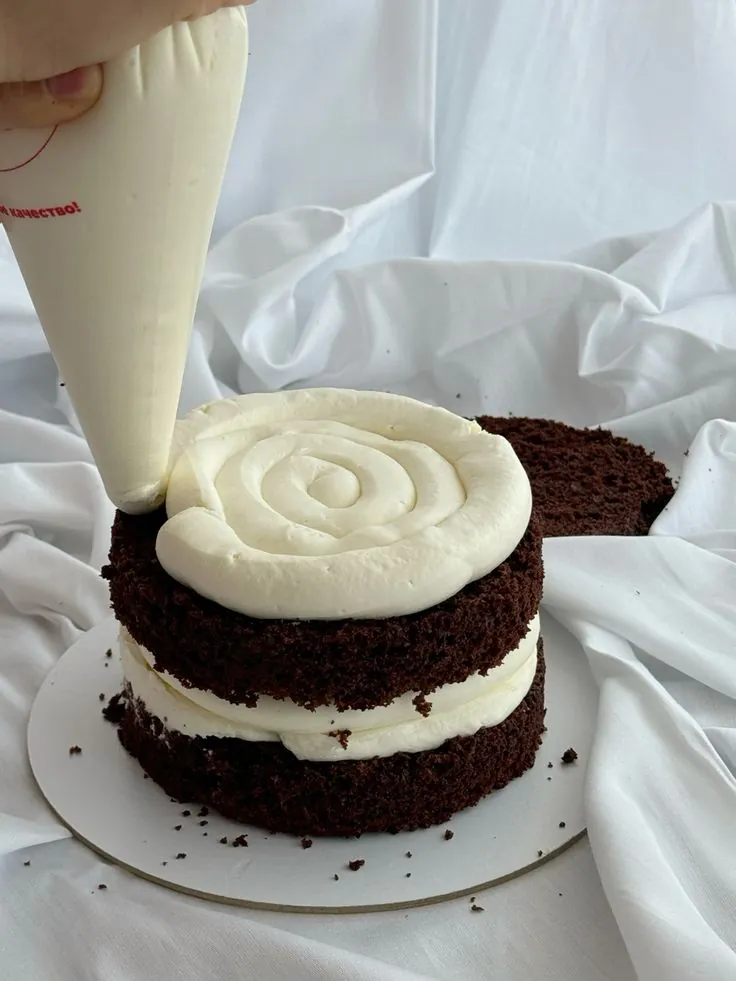 Torta chocolate con crema